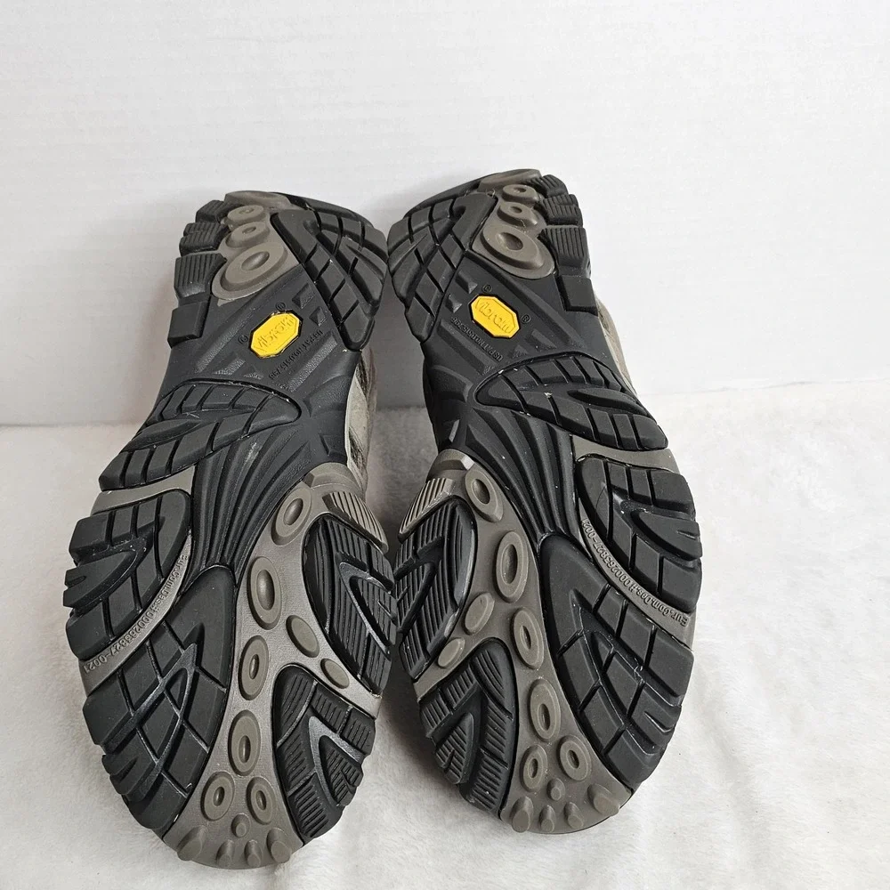 Merrell Moab 2 Vent Hiking Shoes Walnut Mens Size 11.5 Suede Mesh Vibram Sole